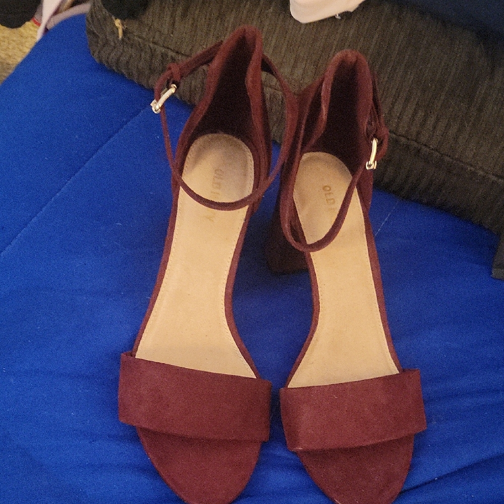 OLD NAVY Chic Burgundy Ankle Strap Heels